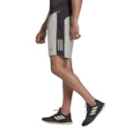 Bermuda Adidas Own The Run Logo Masculina - Cinza