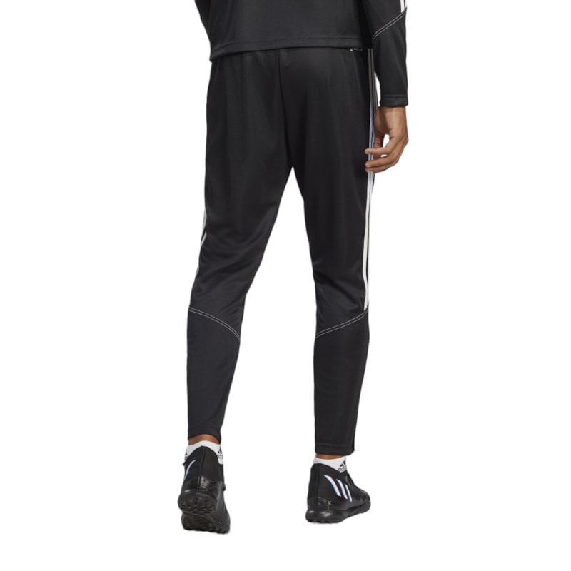 image_fe9657a5-dbea-497f-969a-e530a0e3d6db