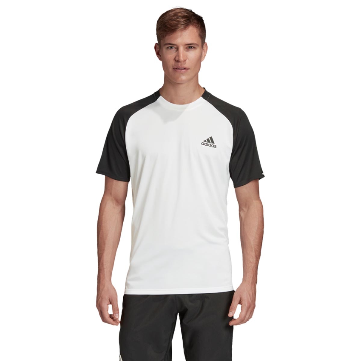 camiseta adidas club tee