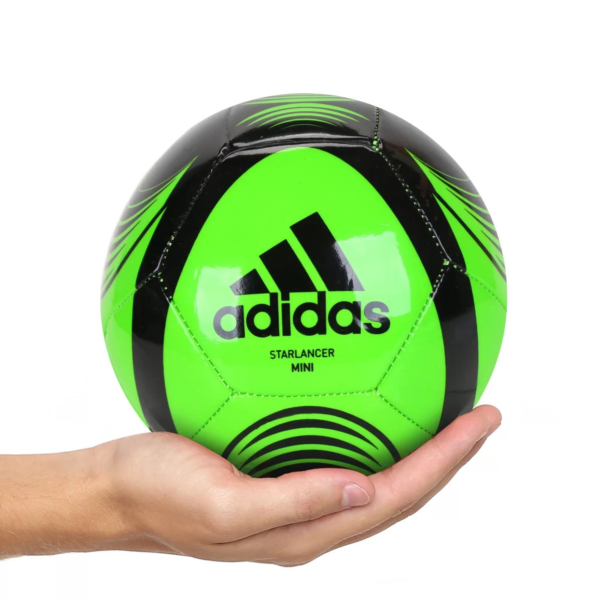 bola adidas preto e branco