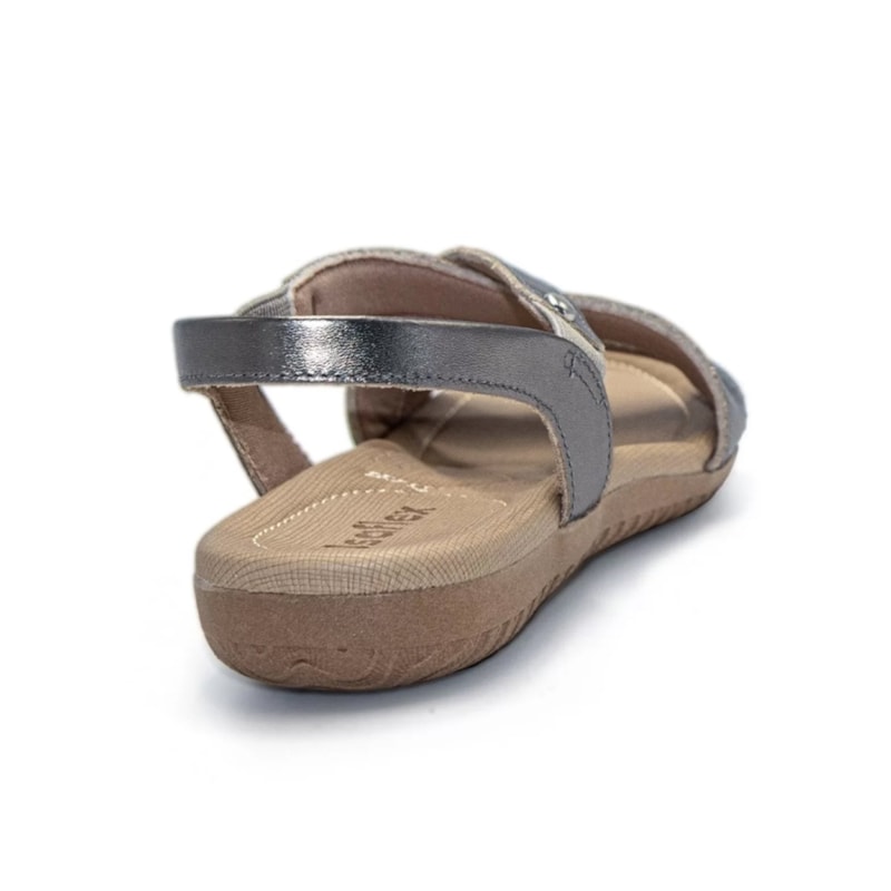 image_6bf37cdb-c42a-46ad-8d33-37b022e0eeb3