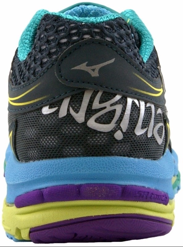 Mizuno wave enigma 3 m best sale